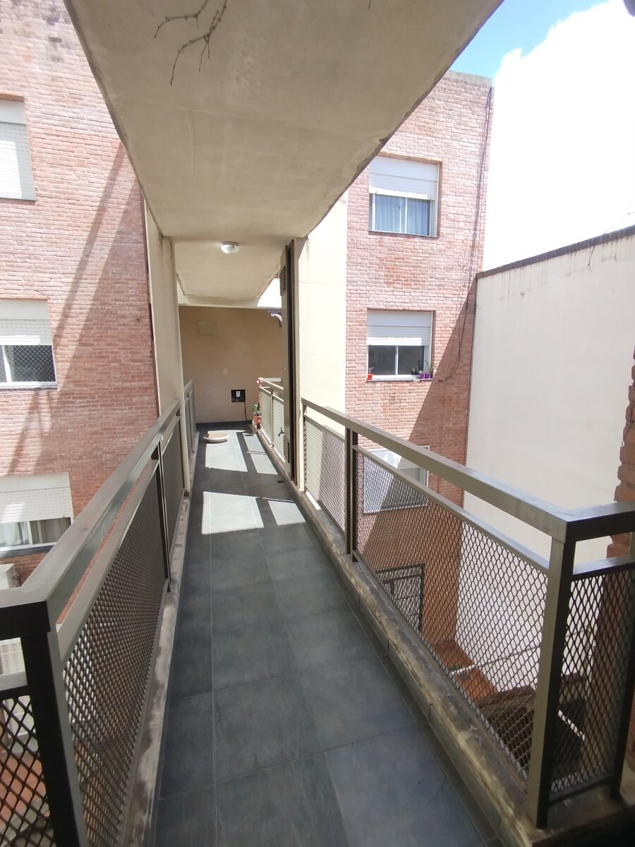 Cerrito 124 02 - 04 ( Escalera ) — foto 8