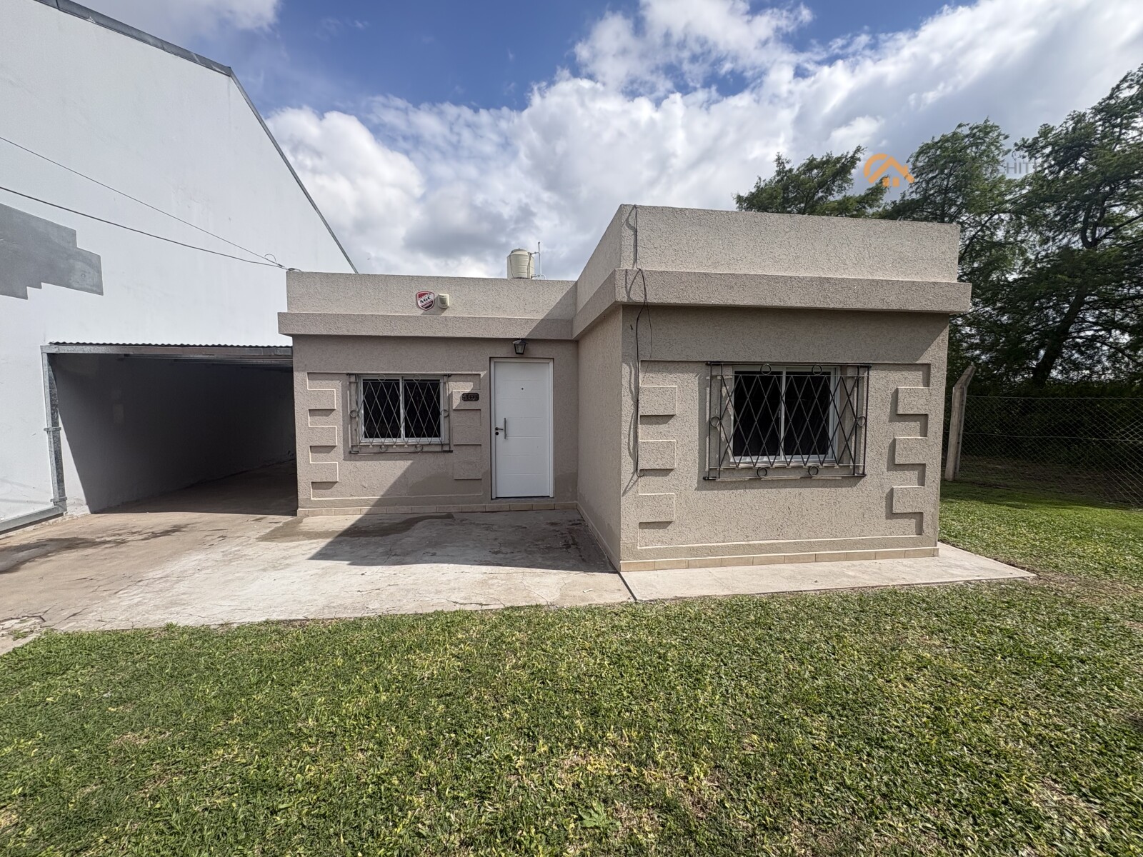 EN ALQUILER -ROLDAN -BOSQUE AZUL- CASA 2 DORMITORIOS- PISCINA - 12