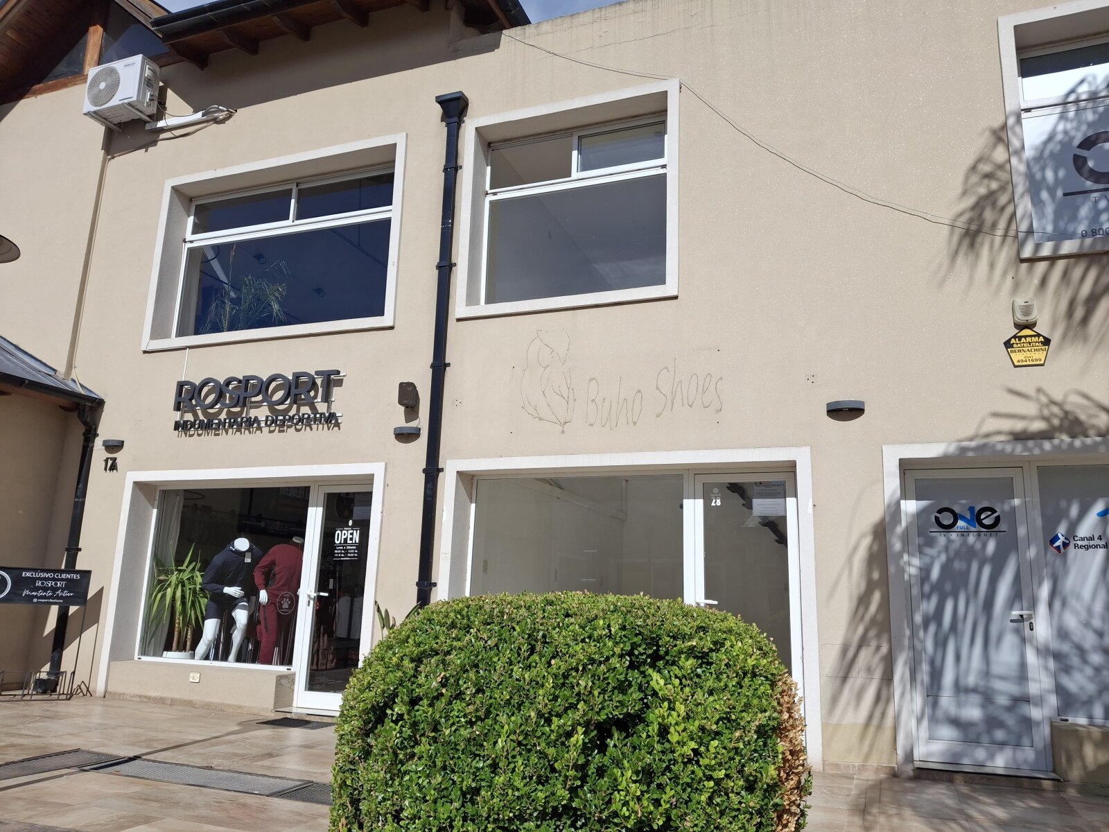 Ibarlucea: Portal de Ki, San Martin y Maipu Locales centricos en alquiler, Santa Fe, Argentina - 305