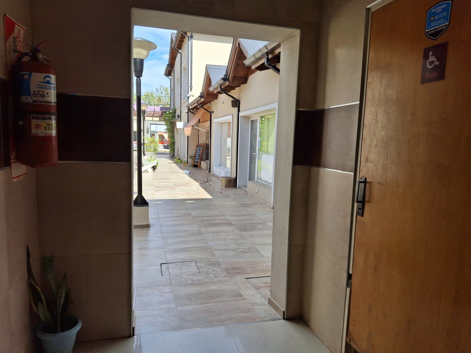 Ibarlucea: Portal de Ki, San Martin y Maipu Locales centricos en alquiler, Santa Fe, Argentina - 256