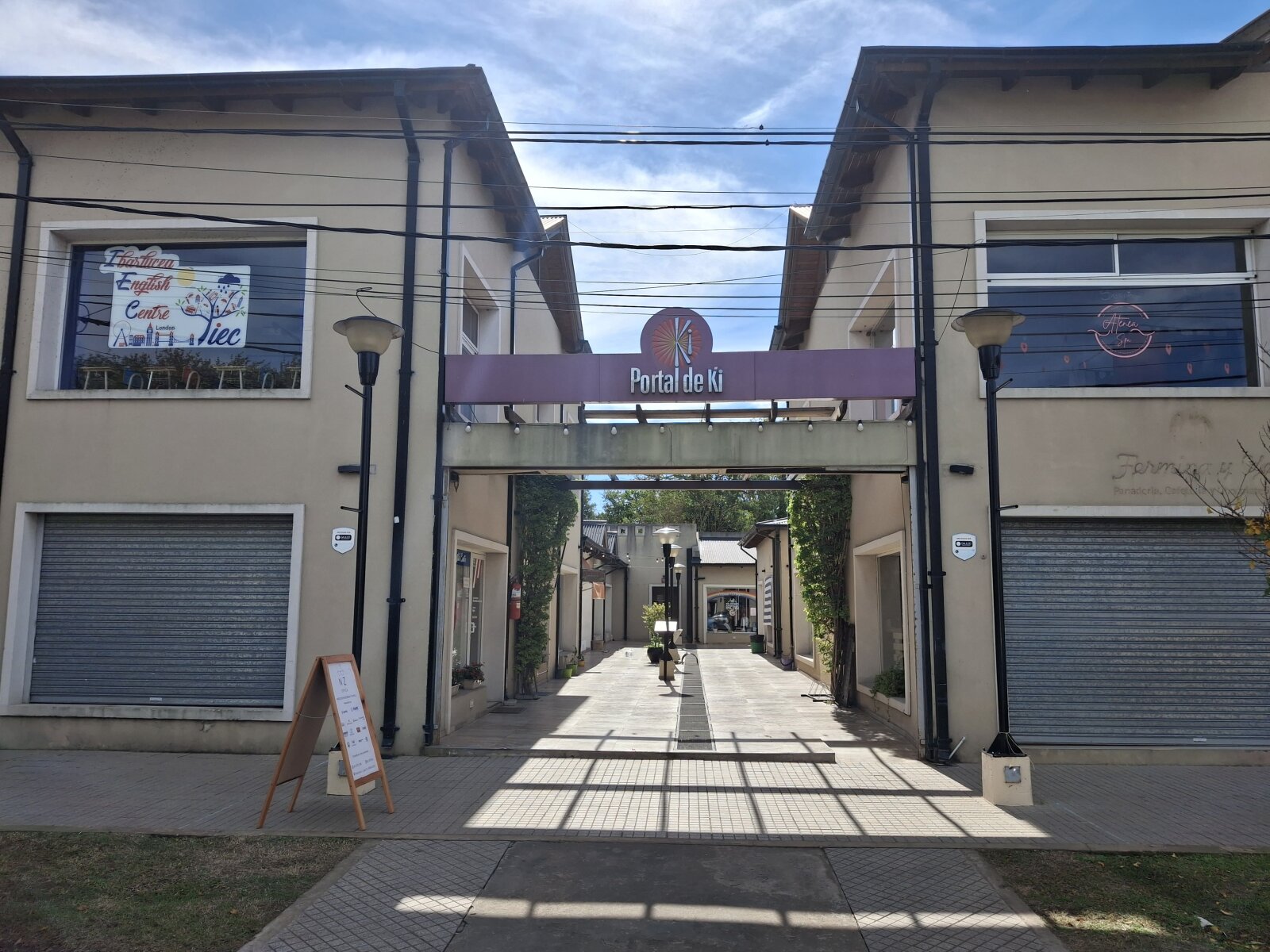 Ibarlucea: Portal de Ki, San Martin y Maipu Locales centricos en alquiler, Santa Fe, Argentina - 125
