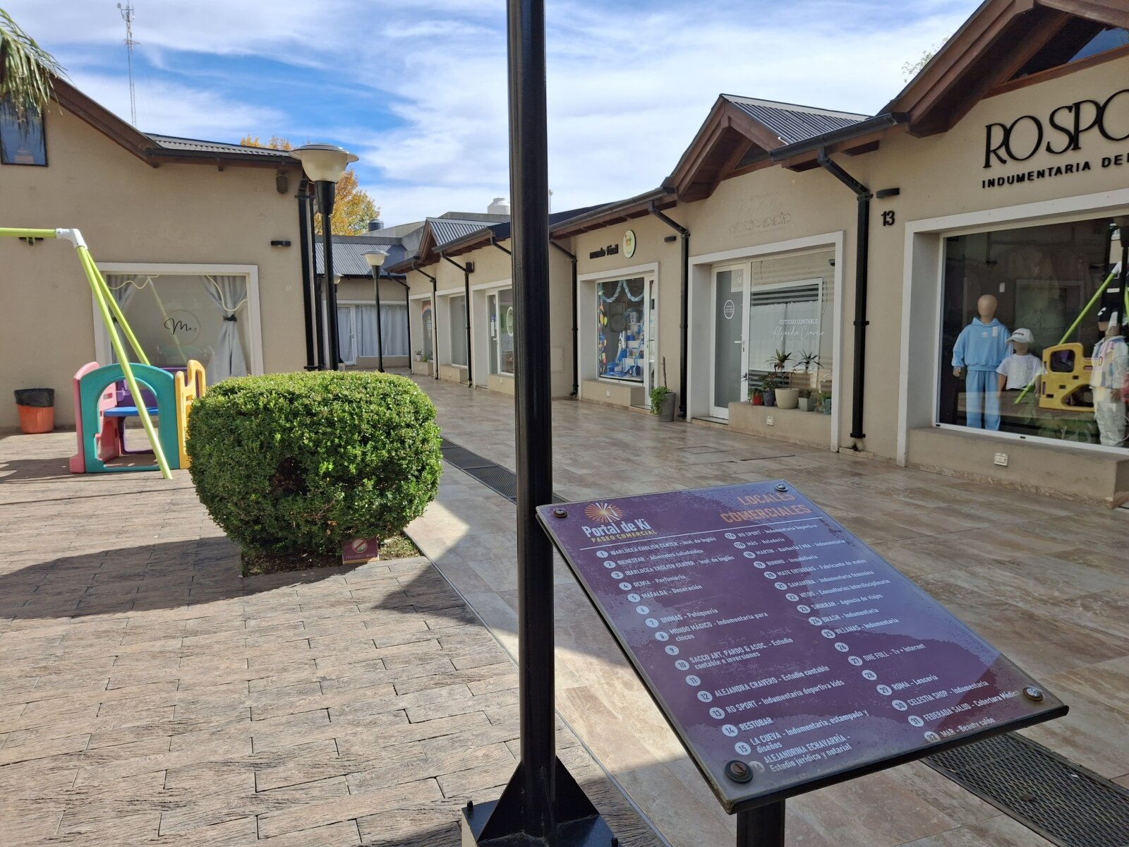 Ibarlucea: Portal de Ki, San Martin y Maipu Locales centricos en alquiler, Santa Fe, Argentina - 280