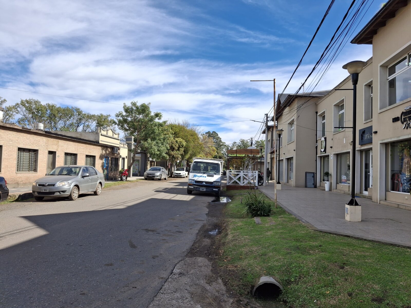 Ibarlucea: Portal de Ki, San Martin y Maipu Locales centricos en alquiler, Santa Fe, Argentina - 225