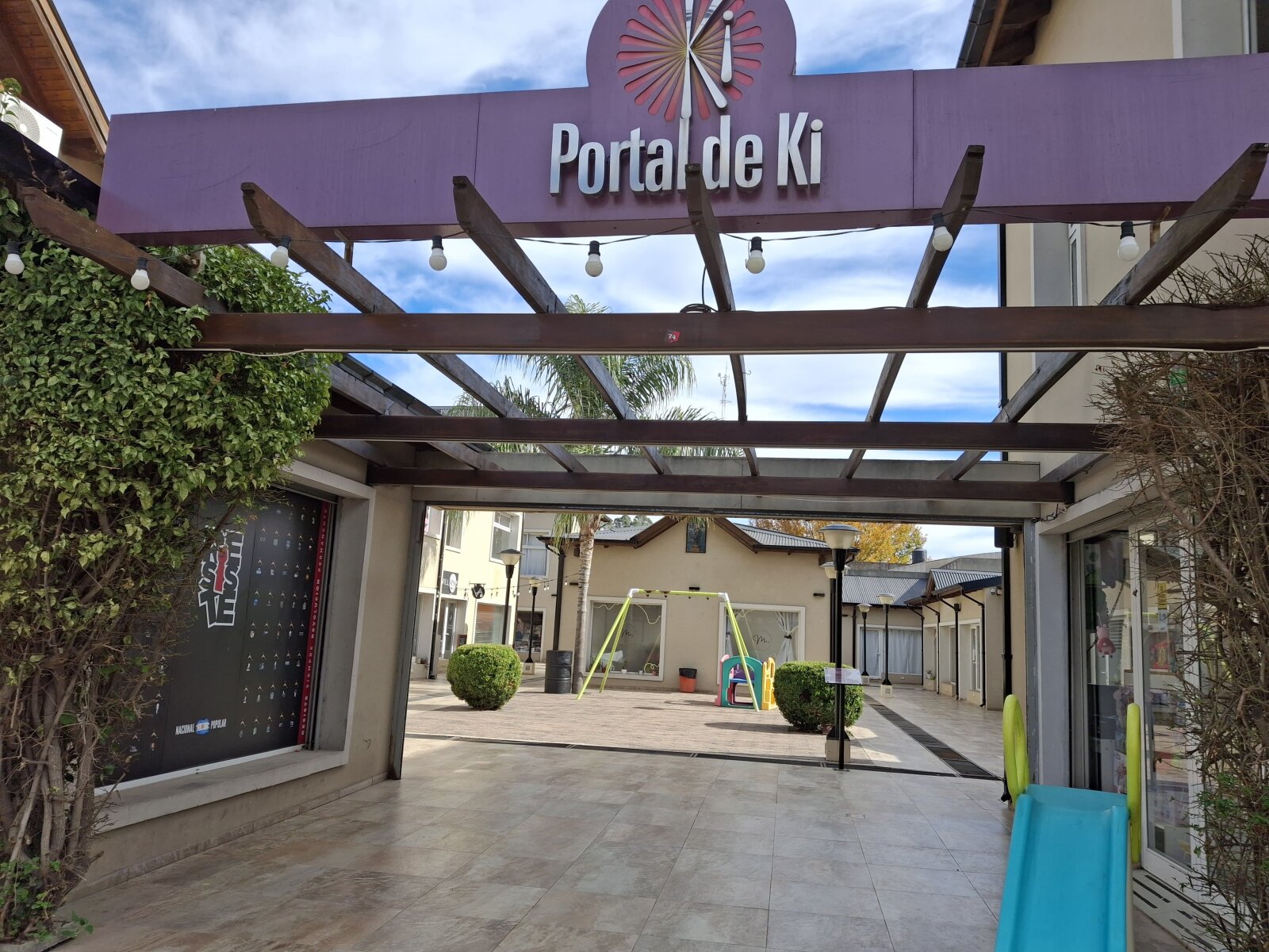 Ibarlucea: Portal de Ki, San Martin y Maipu Locales centricos en alquiler, Santa Fe, Argentina - 5