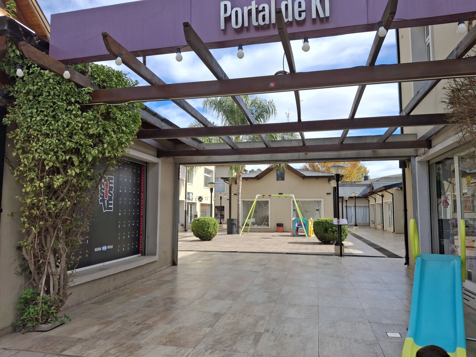 Ibarlucea: Portal de Ki, San Martin y Maipu Locales centricos en alquiler, Santa Fe, Argentina - 10