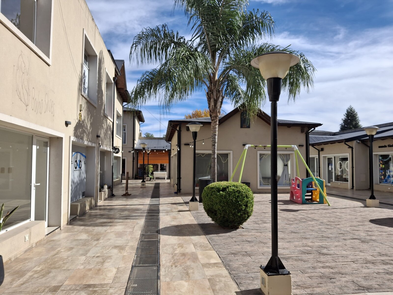 Ibarlucea: Portal de Ki, San Martin y Maipu Locales centricos en alquiler, Santa Fe, Argentina - 311