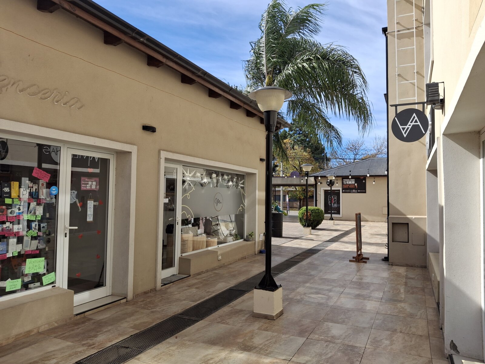 Ibarlucea: Portal de Ki, San Martin y Maipu Locales centricos en alquiler, Santa Fe, Argentina - 44