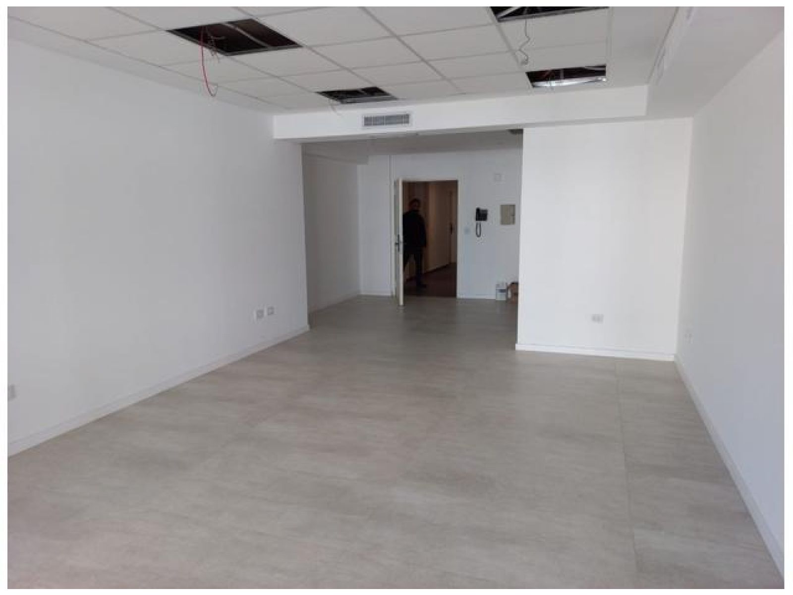 ALQUILER OFICINAS SAN LORENZO 1636 - 54 Y 78 M2 CON COCHERA - 20