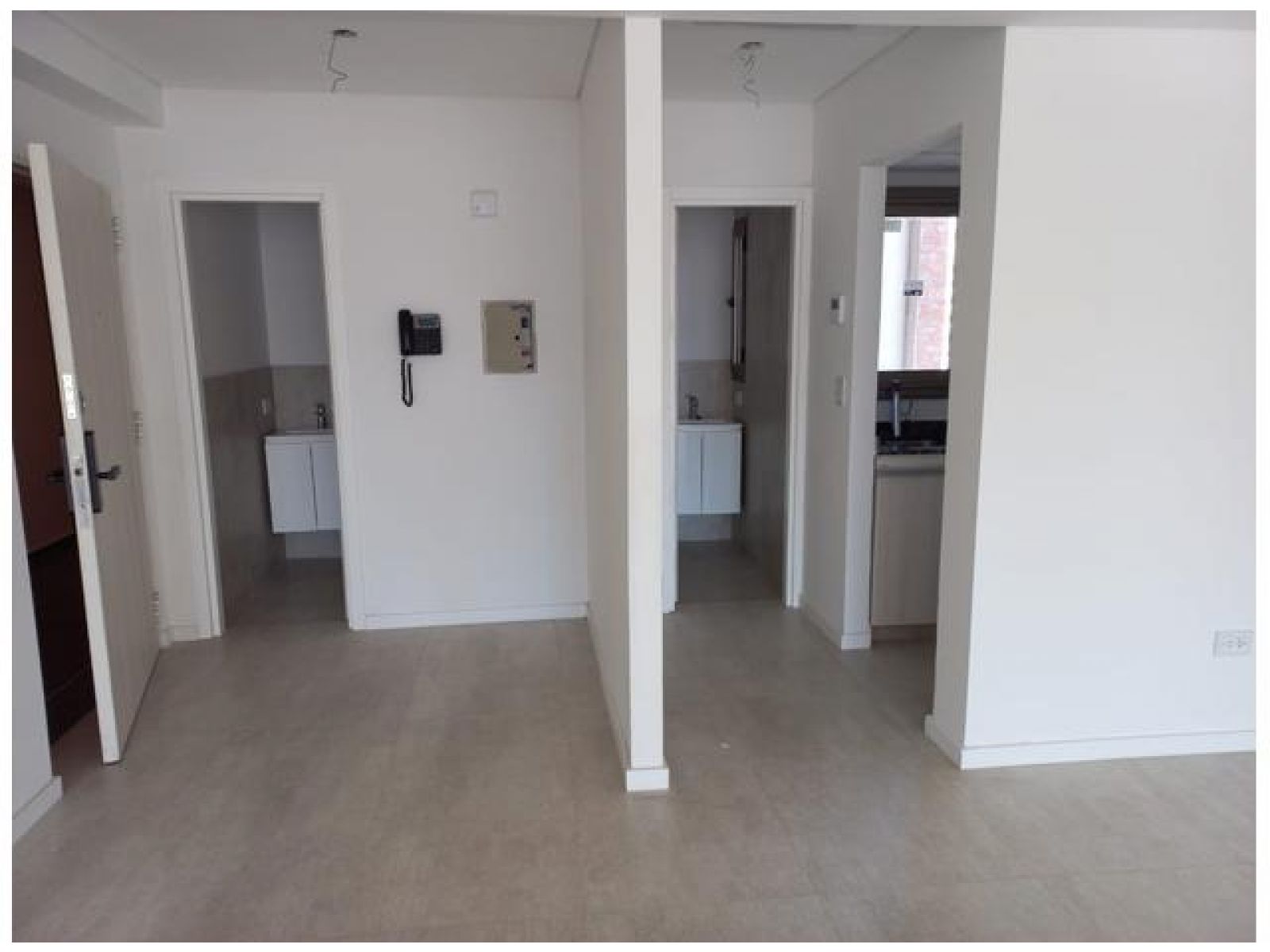 ALQUILER OFICINAS SAN LORENZO 1636 - 54 Y 78 M2 CON COCHERA - 18