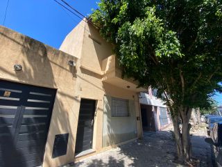 Casas - Rosario -  Alquiler
