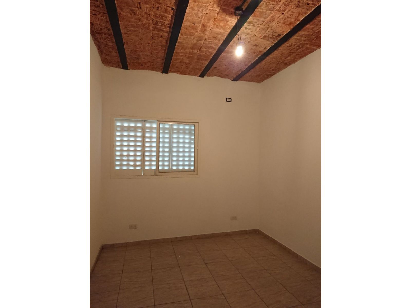 Casa de dos dormitorios y un comodin PLanta Alta - 12