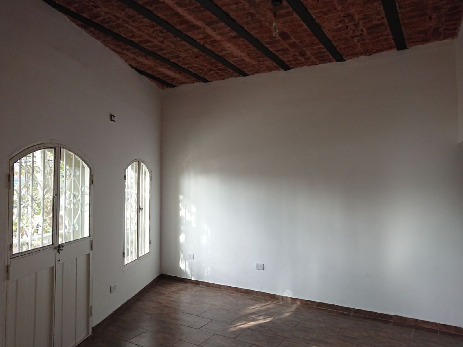 Casa de dos dormitorios y un comodin PLanta Alta - 11