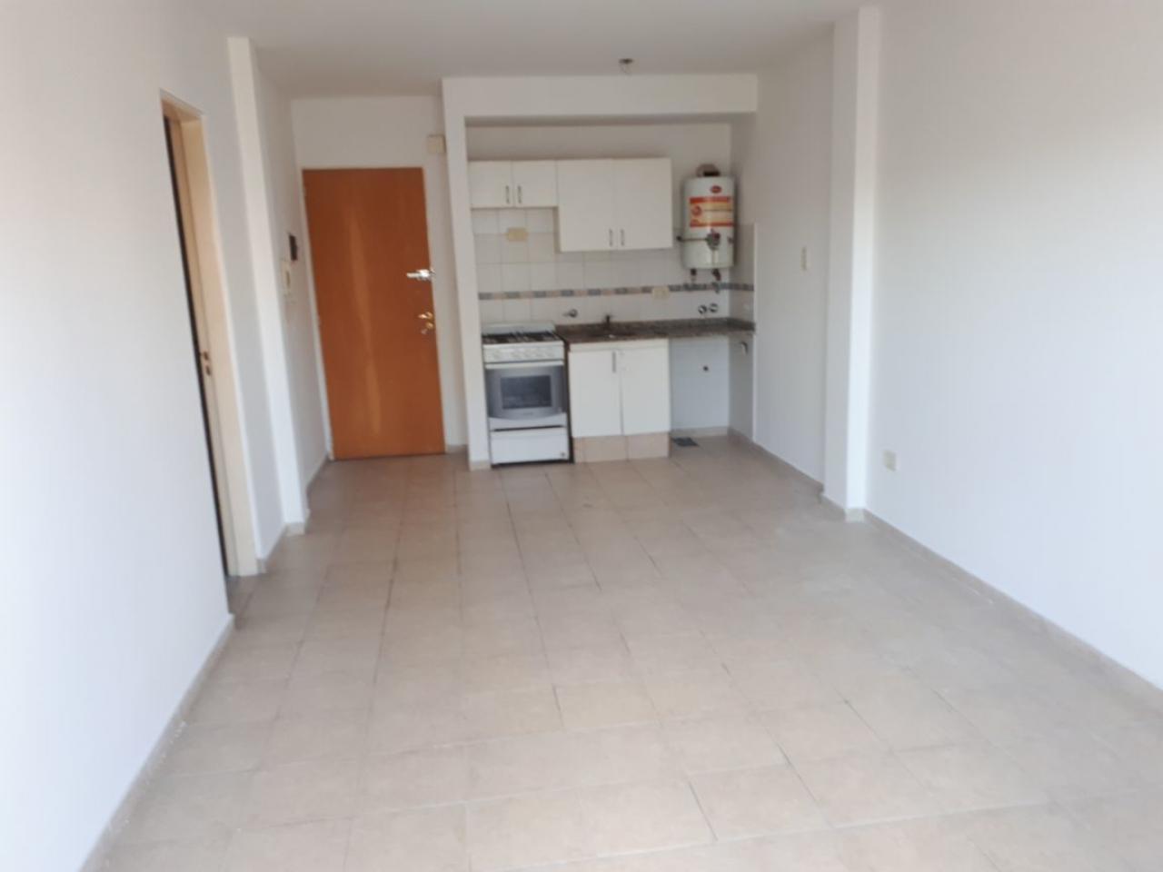 Alquiler Monoambiente c/ balcón. Salta y Moreno $275.000 - 1
