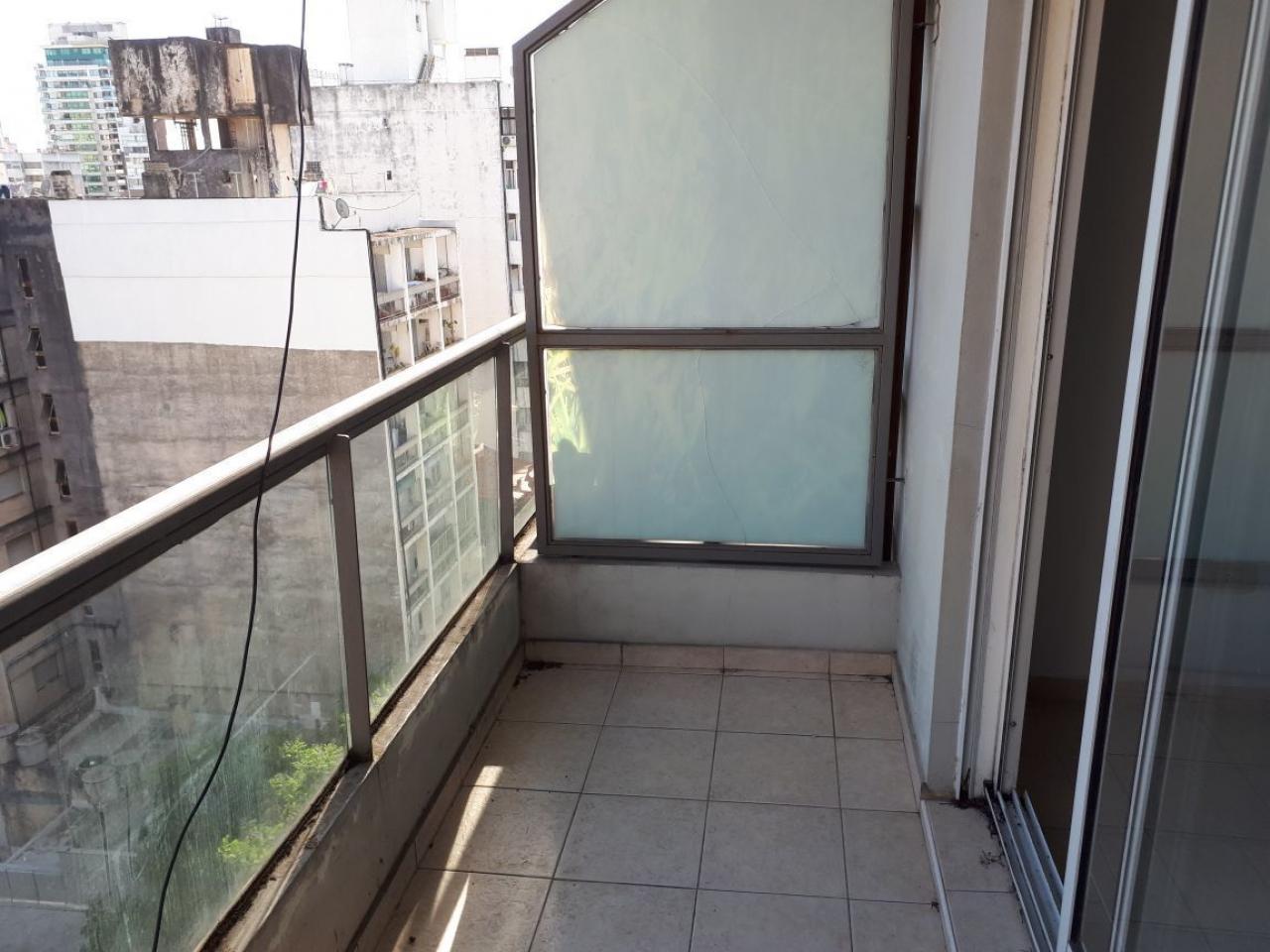 Alquiler Monoambiente c/ balcón. Salta y Moreno $275.000 - 3